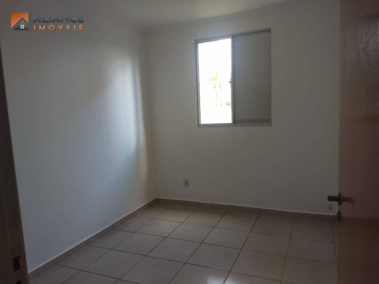 Apartamento à venda com 2 quartos, 45m² - Foto 8