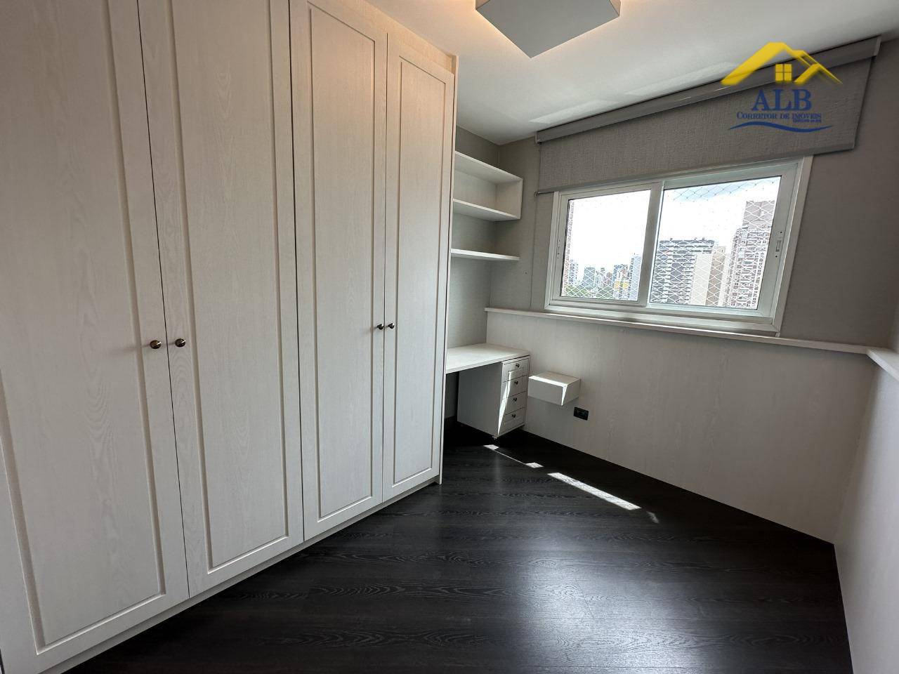 Apartamento à venda com 3 quartos, 121m² - Foto 28