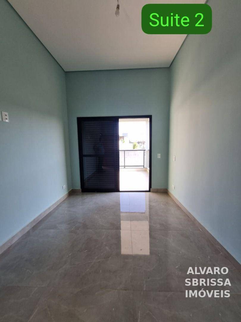 Casa de Condomínio à venda com 3 quartos, 214m² - Foto 4