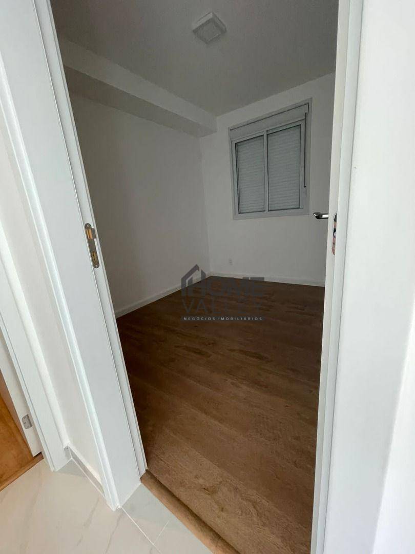 Apartamento à venda com 2 quartos, 65m² - Foto 18