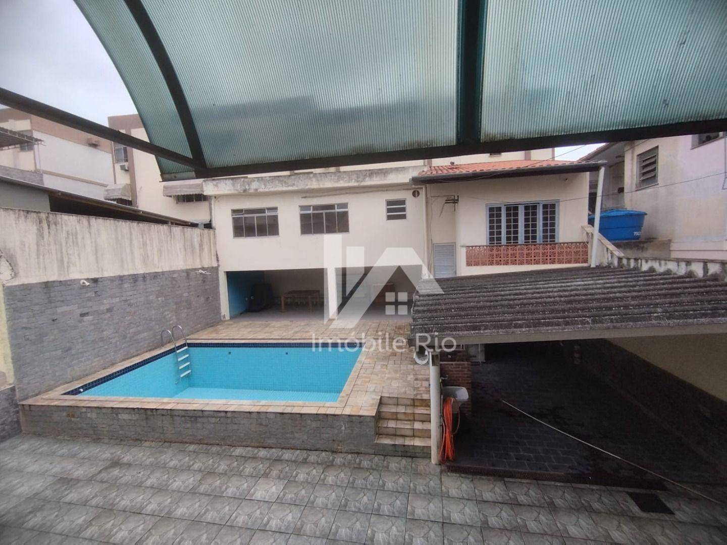 Casa à venda com 3 quartos, 258m² - Foto 29