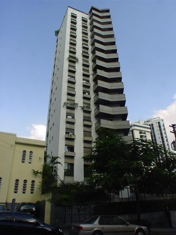 Apartamento à venda com 4 quartos, 205m² - Foto 1