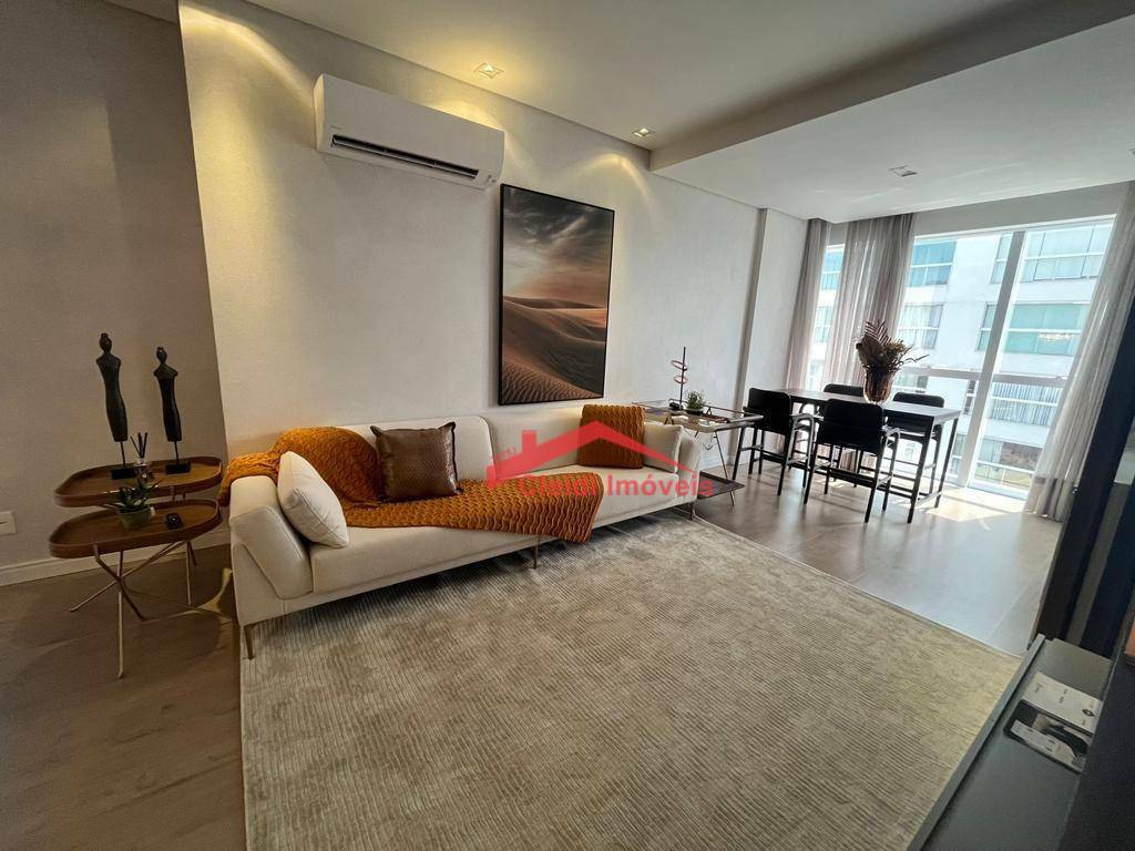 Apartamento à venda com 3 quartos, 121m² - Foto 3