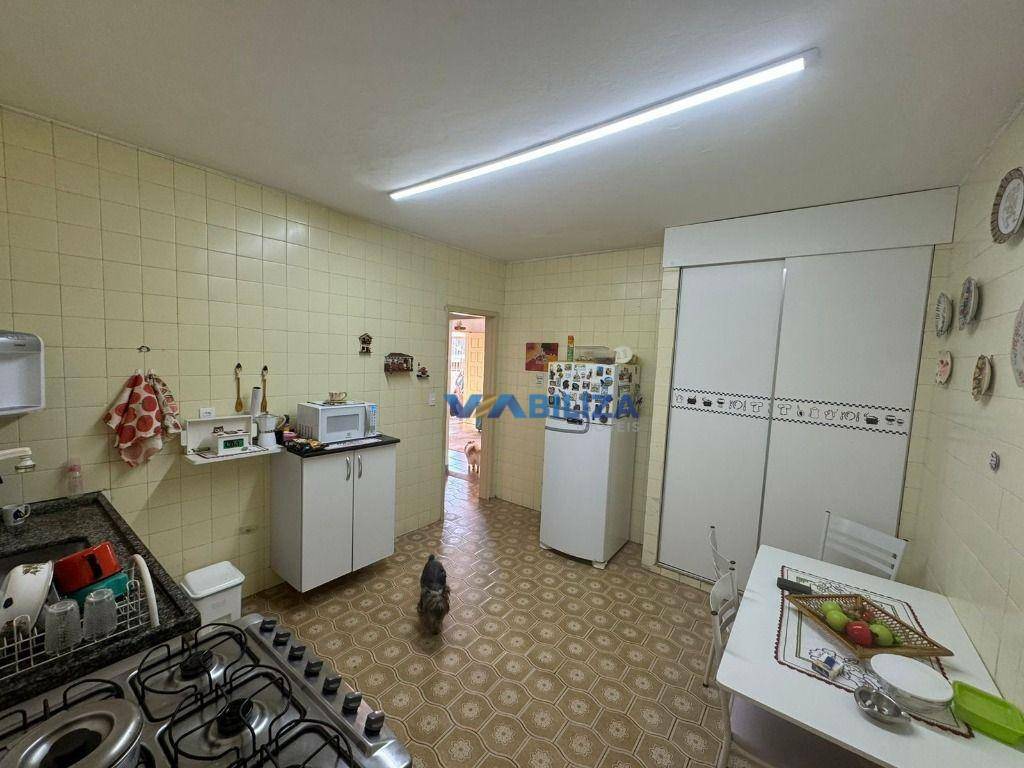 Casa à venda com 3 quartos, 137m² - Foto 7