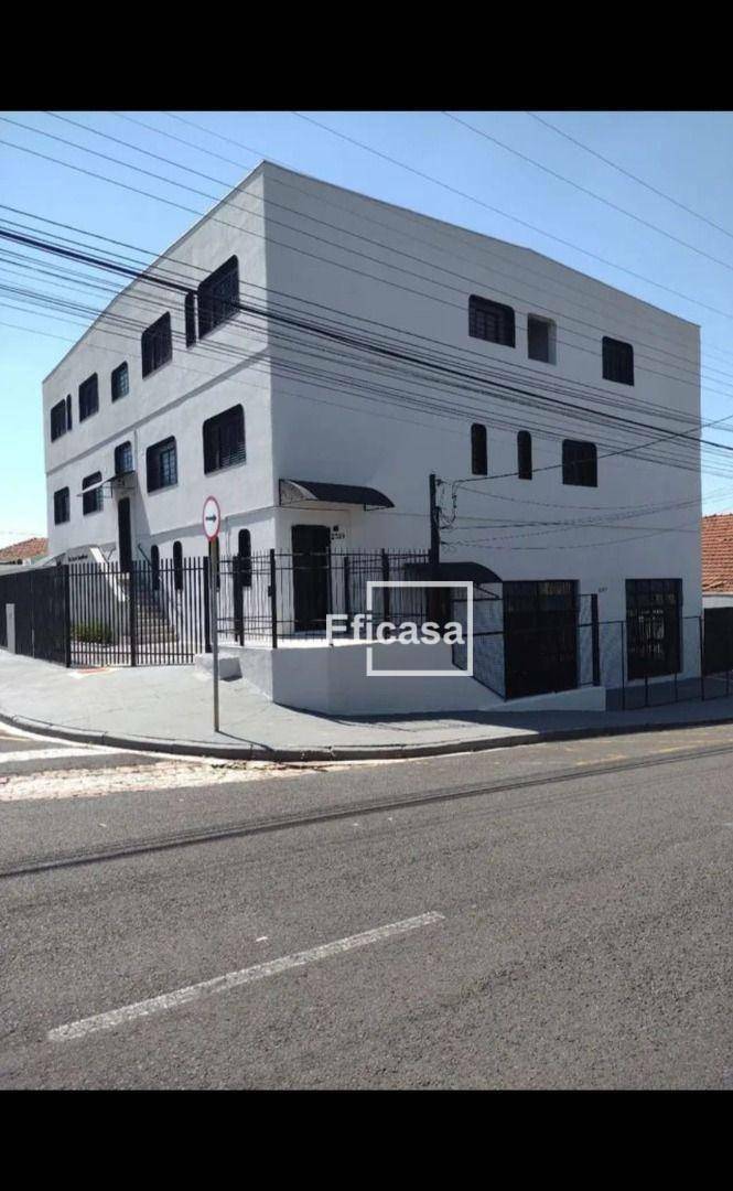 Casa à venda com 3 quartos, 400m² - Foto 2