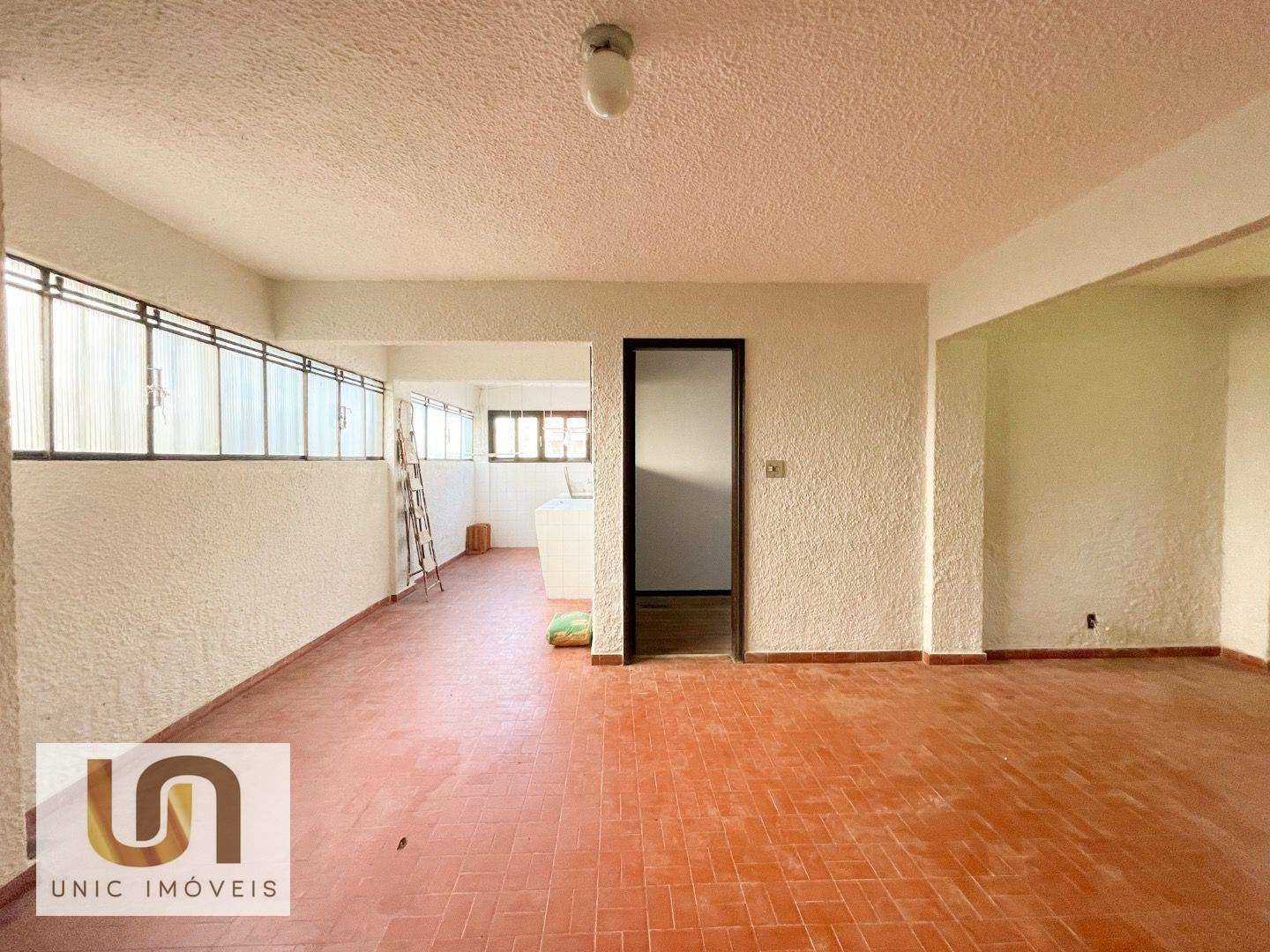 Casa à venda com 3 quartos, 349m² - Foto 13