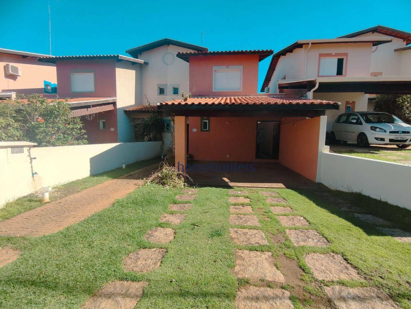Casa de Condomínio para alugar com 3 quartos, 145m² - Foto 1