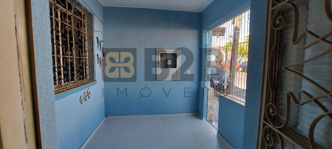 Casa à venda com 3 quartos, 270m² - Foto 2