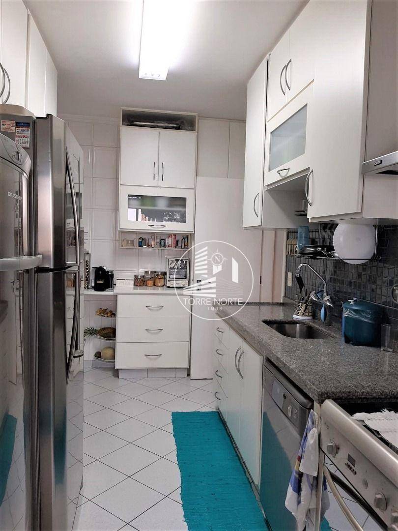 Apartamento à venda com 3 quartos, 126m² - Foto 9