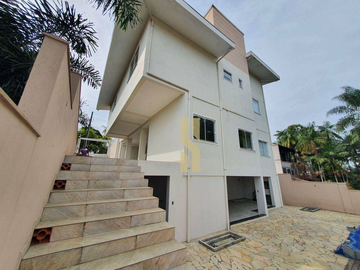 Casa à venda com 3 quartos, 360m² - Foto 6