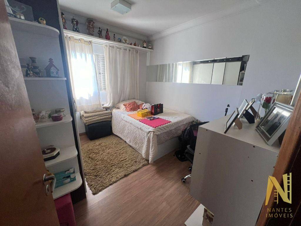 Apartamento à venda com 3 quartos, 96m² - Foto 8