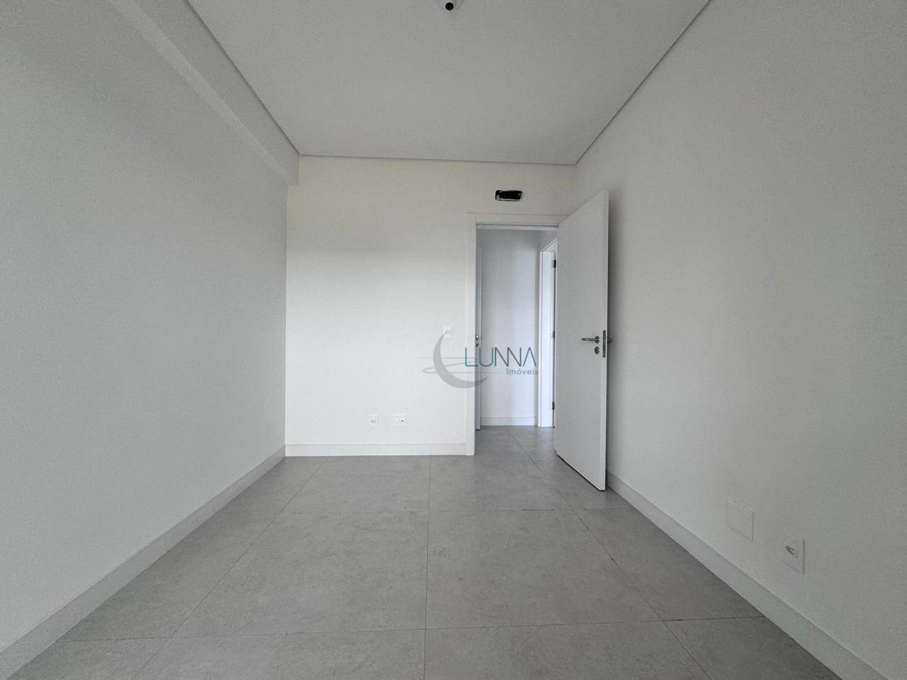 Apartamento à venda com 2 quartos, 86m² - Foto 21