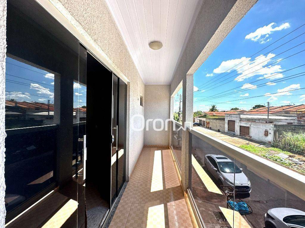 Sobrado à venda com 4 quartos, 300m² - Foto 3