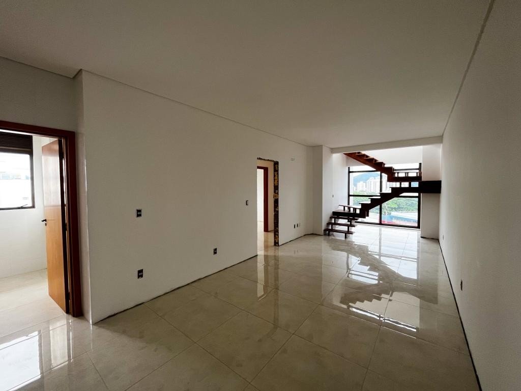 Cobertura à venda com 3 quartos, 173m² - Foto 3