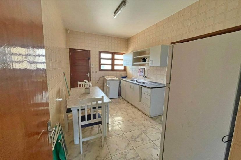 Casa à venda com 3 quartos, 174m² - Foto 9