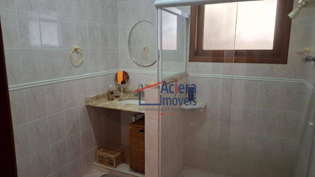 Casa de Condomínio para alugar com 3 quartos, 176m² - Foto 6