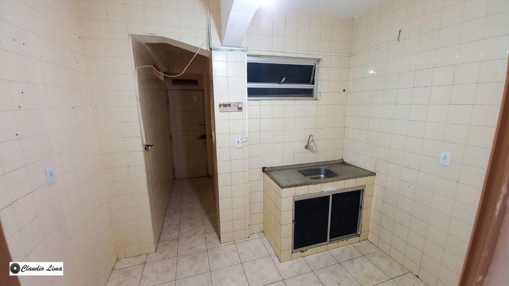 Apartamento à venda com 3 quartos, 103m² - Foto 13