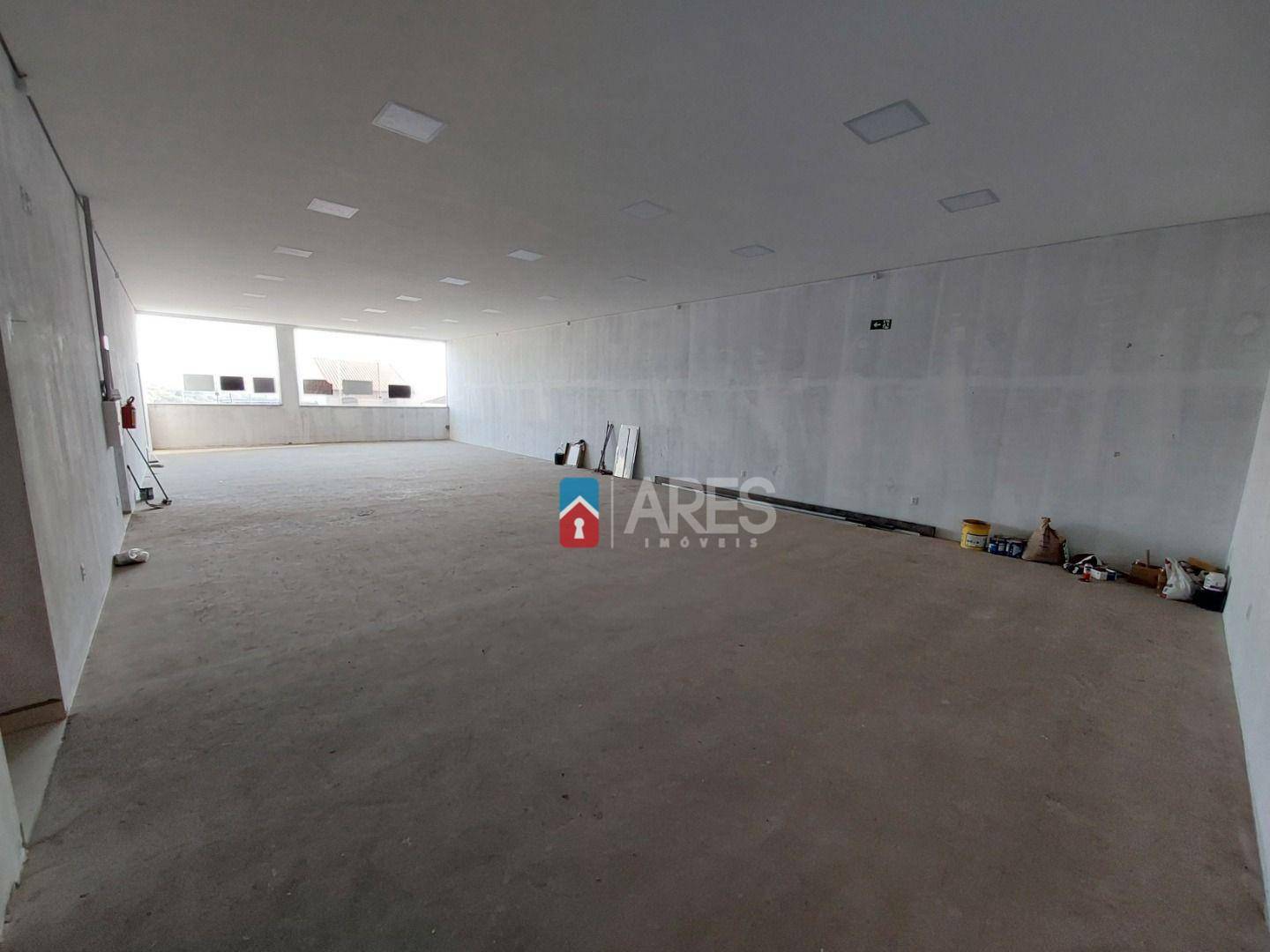 Loja-Salão para alugar, 180m² - Foto 1