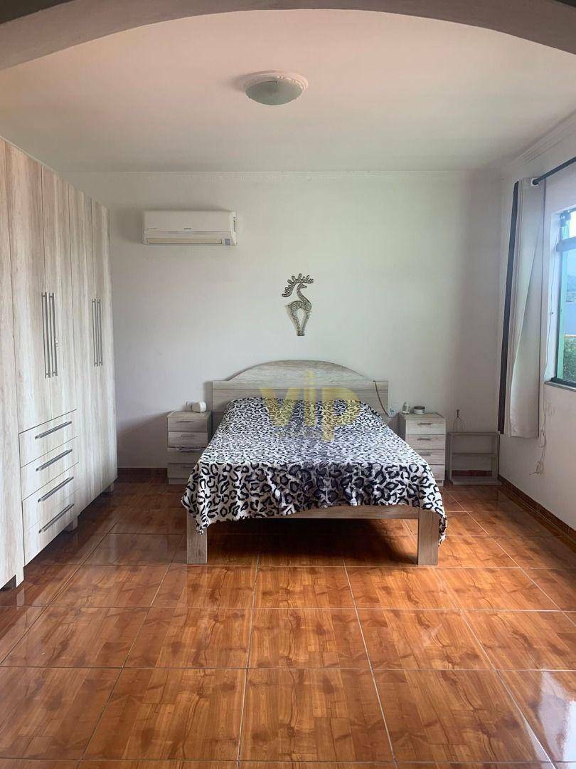 Casa à venda com 2 quartos, 220m² - Foto 14