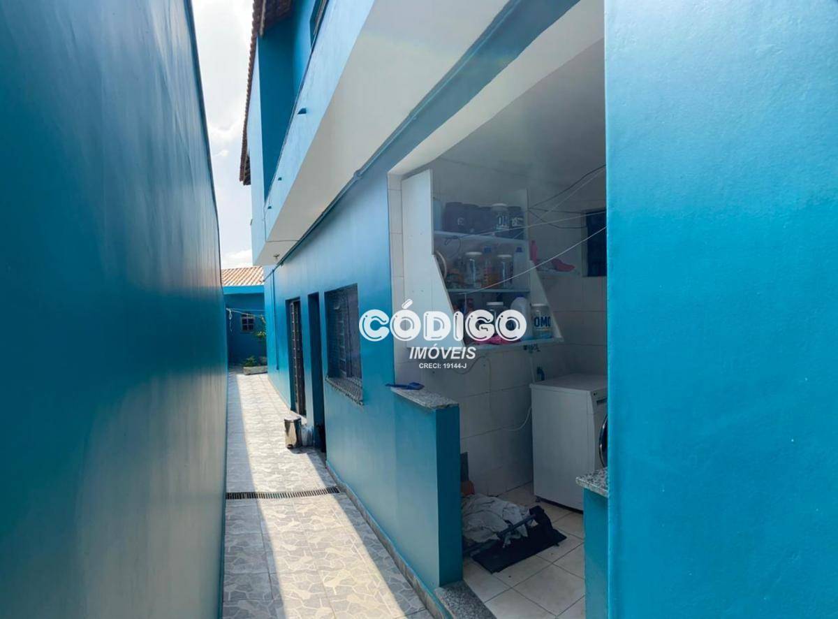 Sobrado à venda com 3 quartos, 146m² - Foto 4