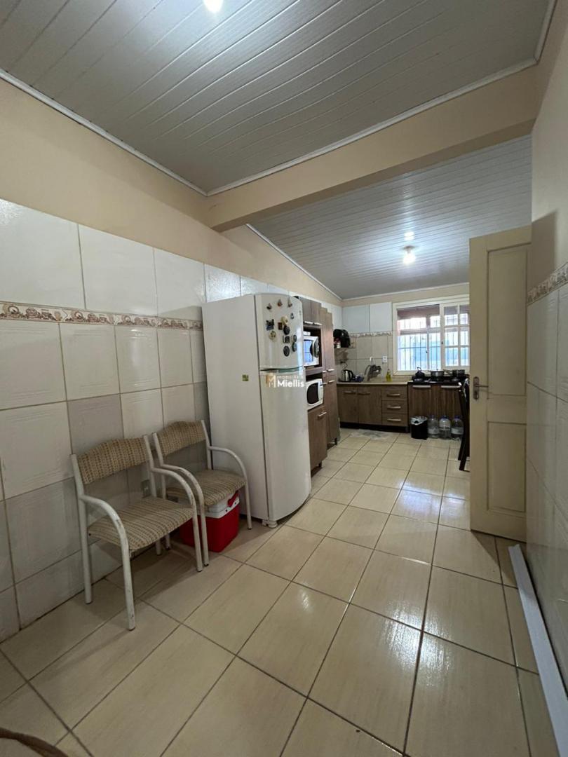 Casa à venda com 2 quartos, 300m² - Foto 13