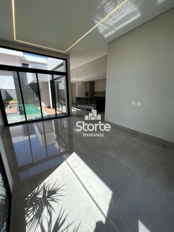 Casa de Condomínio à venda com 3 quartos, 213m² - Foto 8