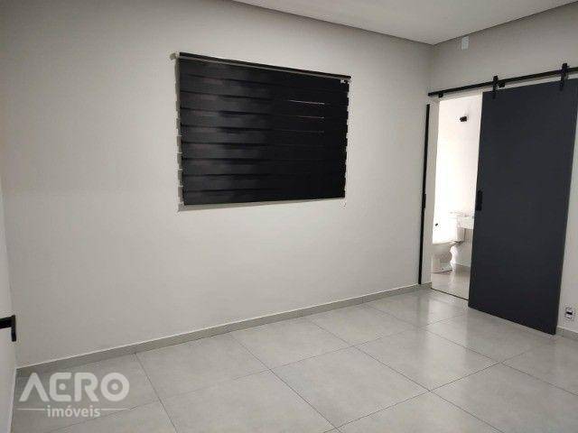 Casa à venda e aluguel com 3 quartos, 220m² - Foto 9