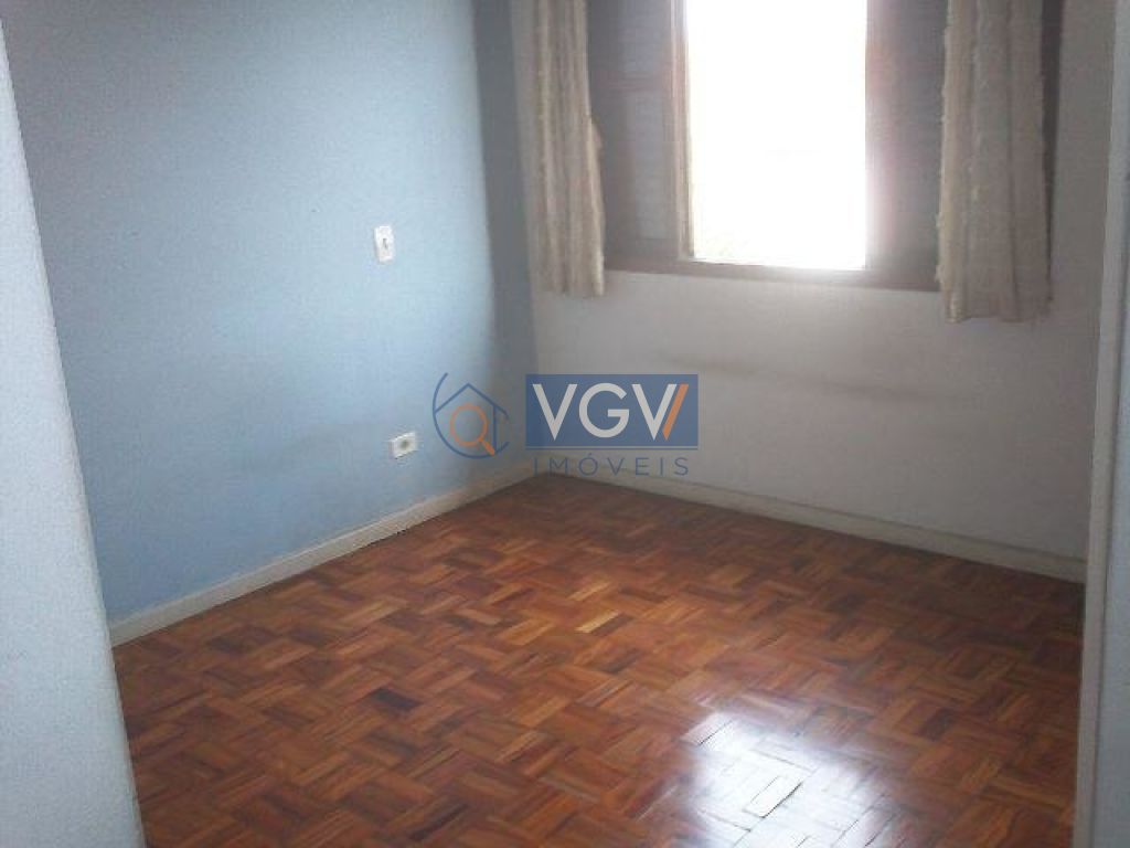 Casa à venda com 3 quartos, 150m² - Foto 2