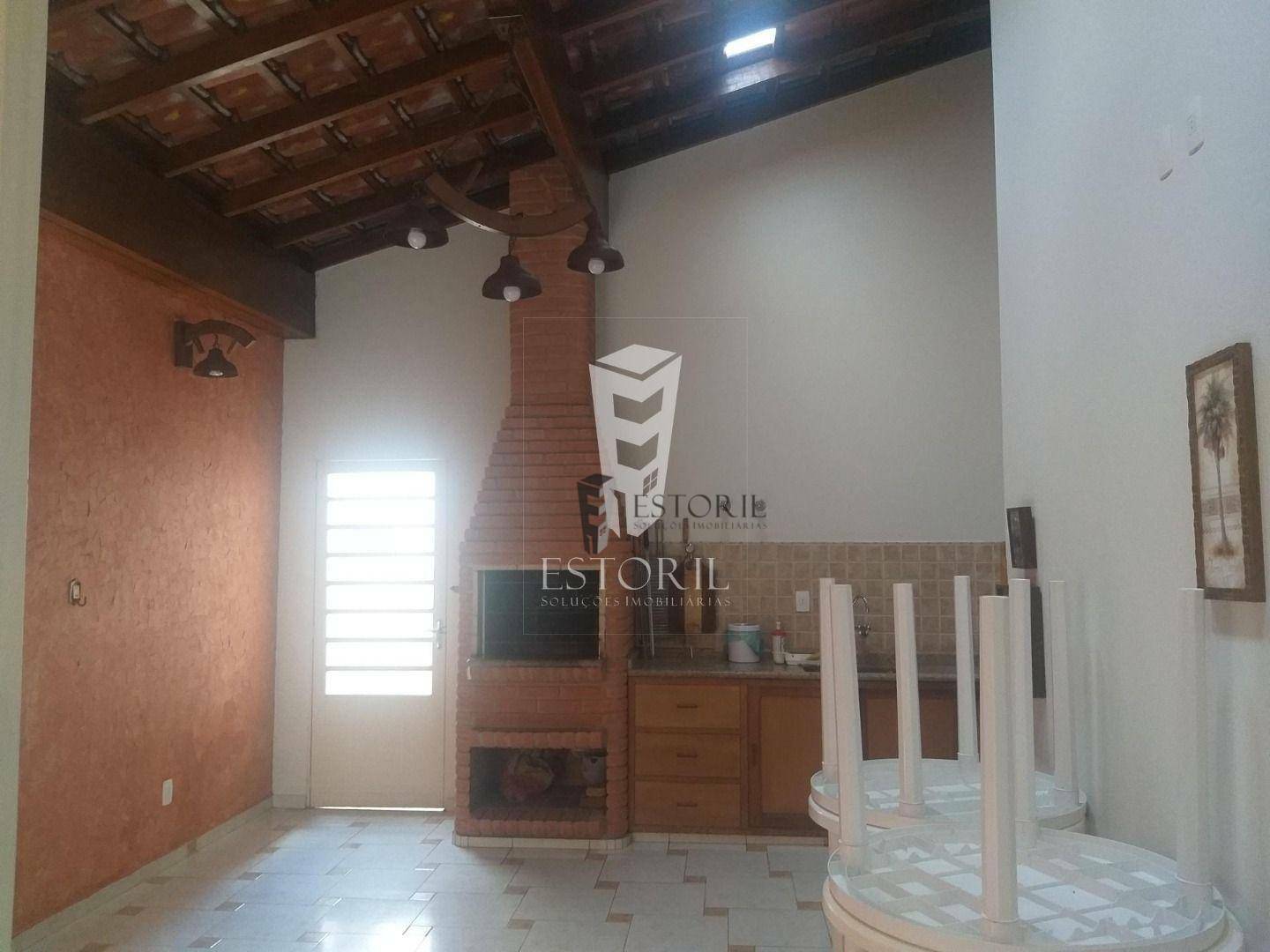 Casa à venda com 3 quartos, 240m² - Foto 16