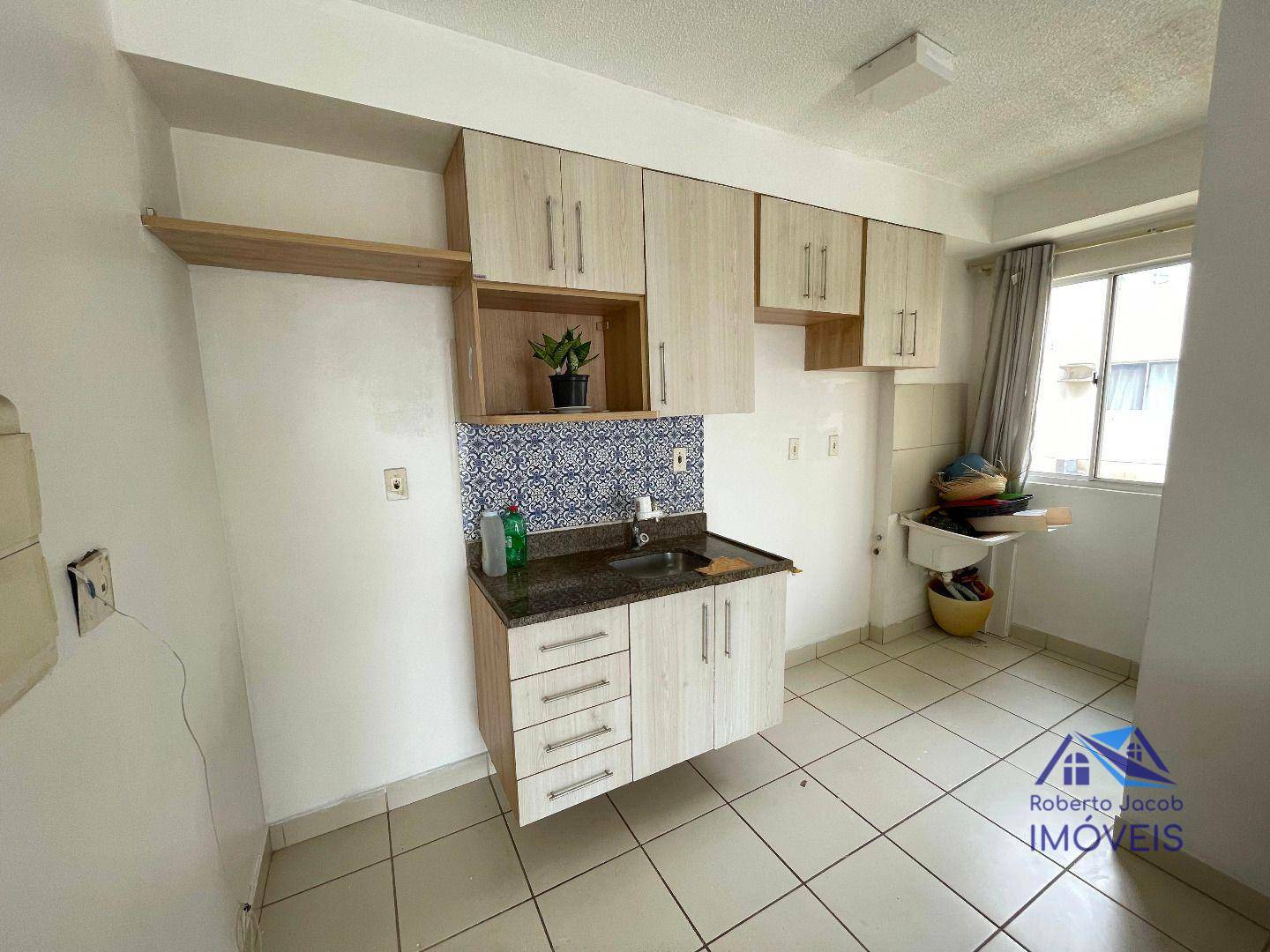 Apartamento à venda com 3 quartos, 50m² - Foto 3