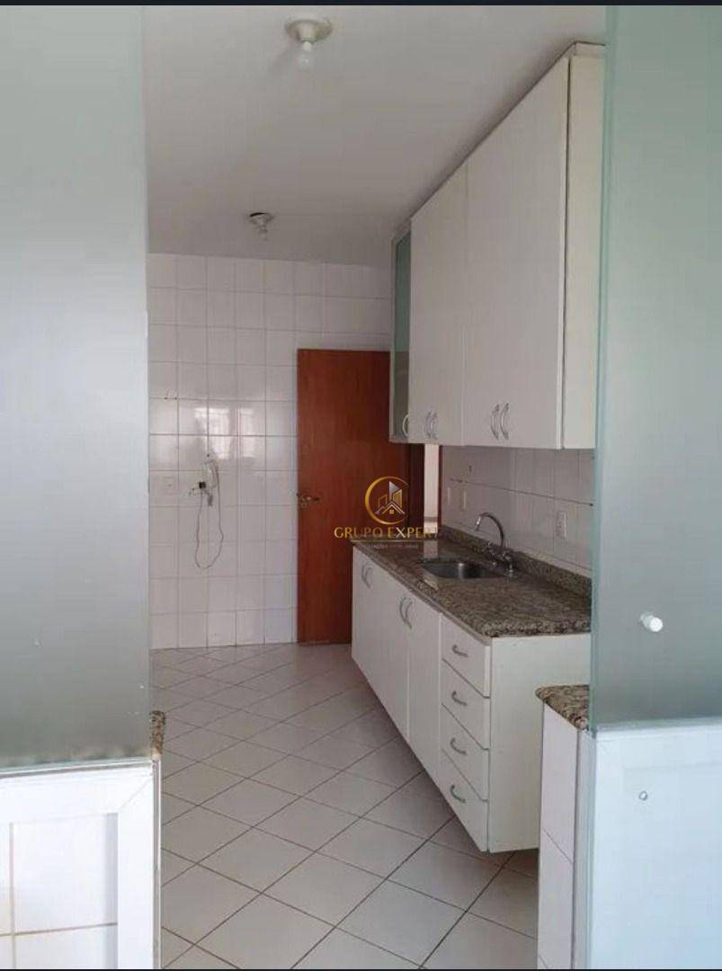 Apartamento à venda com 4 quartos, 142m² - Foto 3