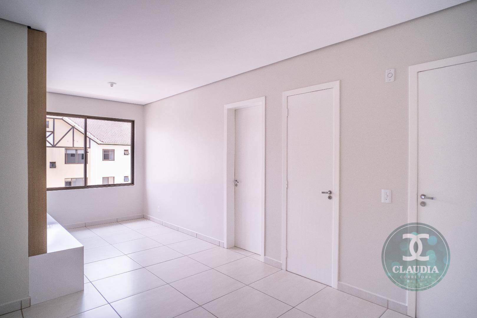 Apartamento à venda com 3 quartos, 115m² - Foto 2