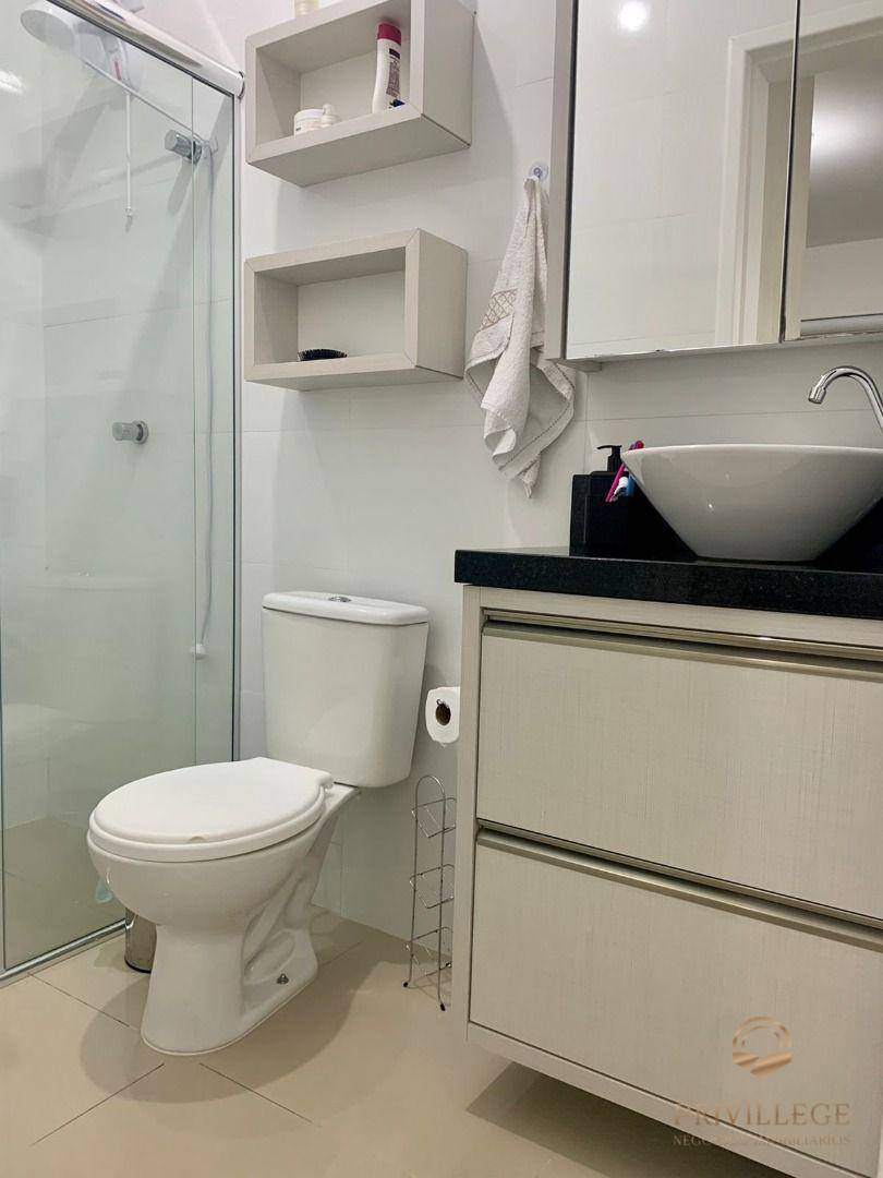 Apartamento à venda com 2 quartos, 61m² - Foto 10