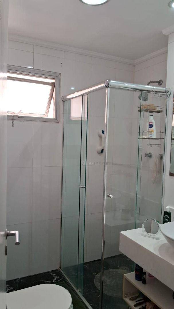 Apartamento à venda com 3 quartos, 114m² - Foto 19