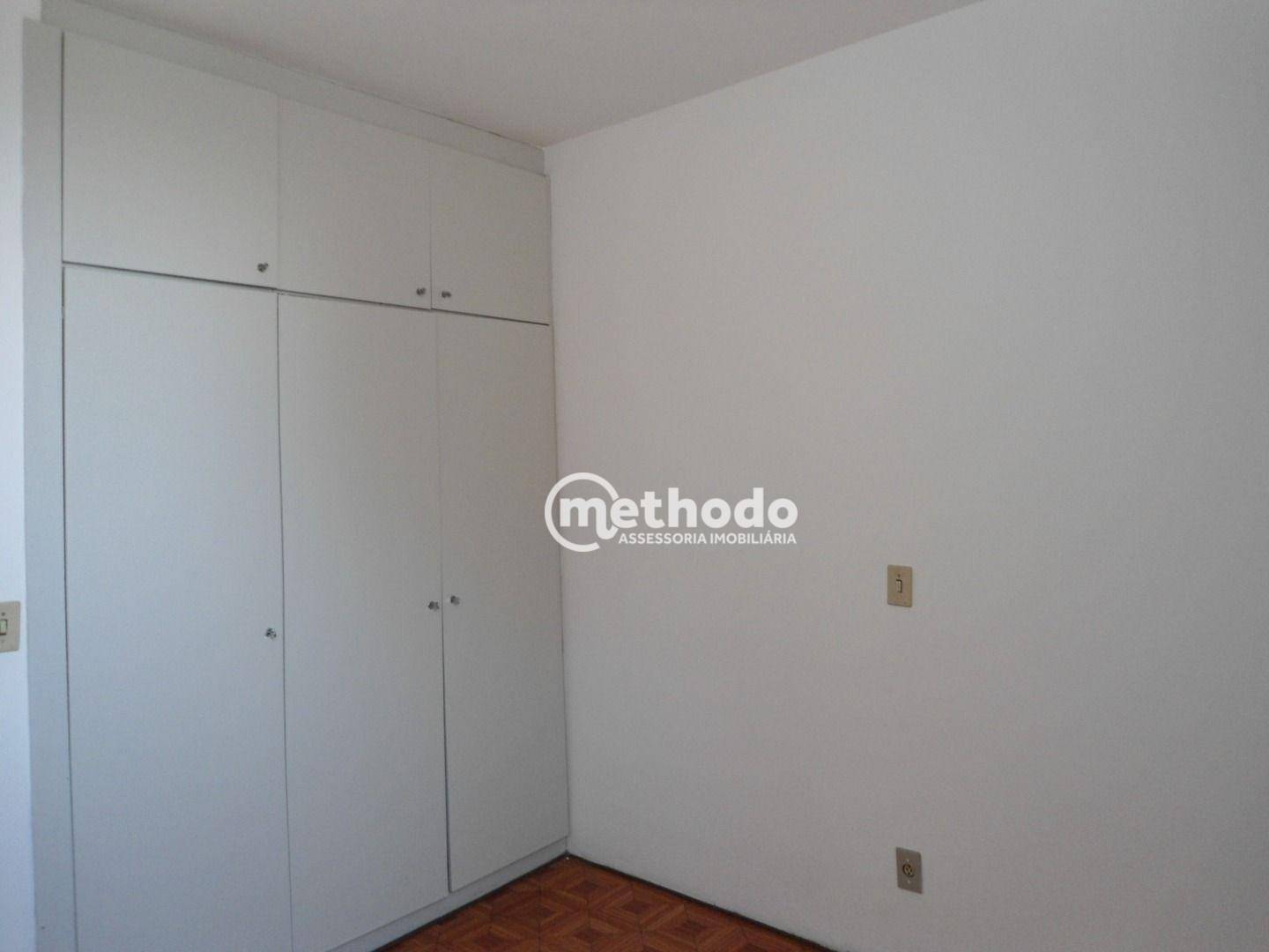 Apartamento para alugar com 2 quartos, 70m² - Foto 9