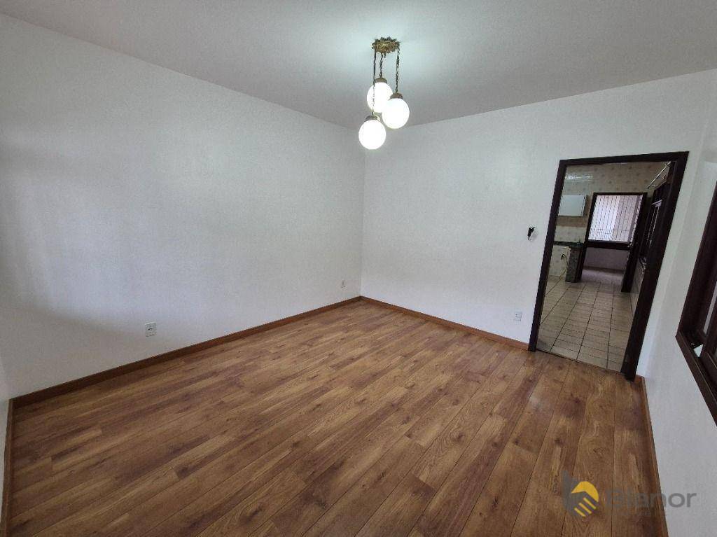 Casa, 3 quartos, 200 m² - Foto 2