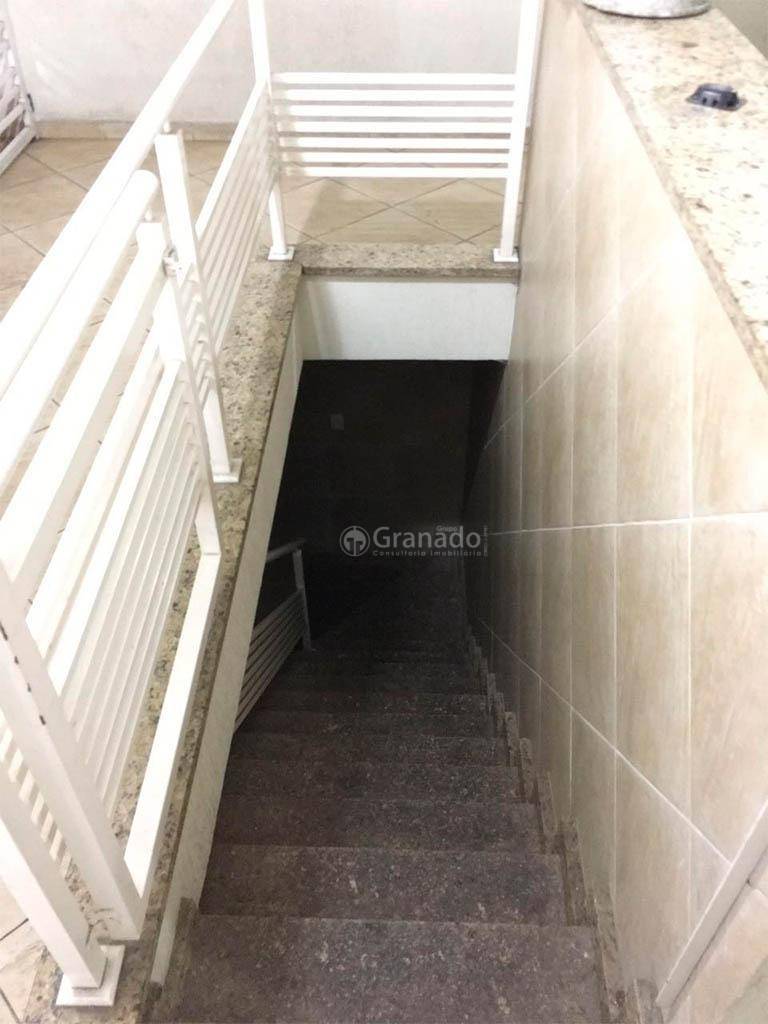 Sobrado à venda com 3 quartos, 330m² - Foto 9