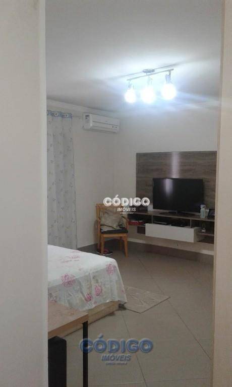 Sobrado à venda com 4 quartos, 250m² - Foto 5