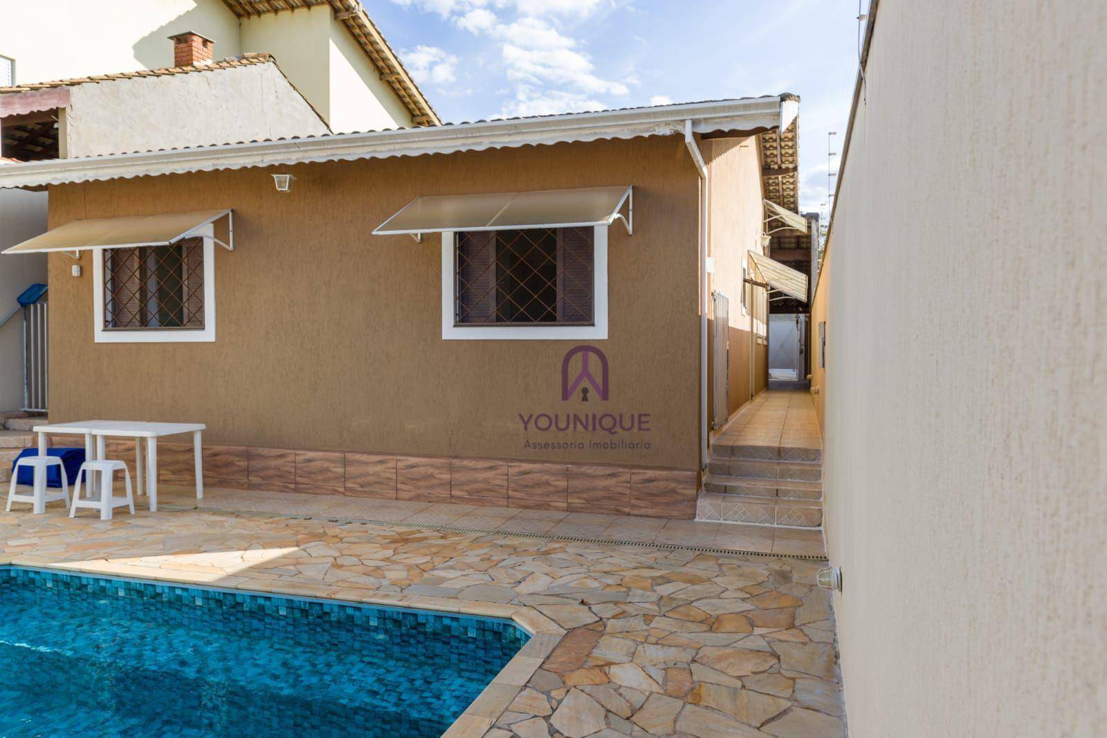 Casa à venda com 3 quartos, 219m² - Foto 8