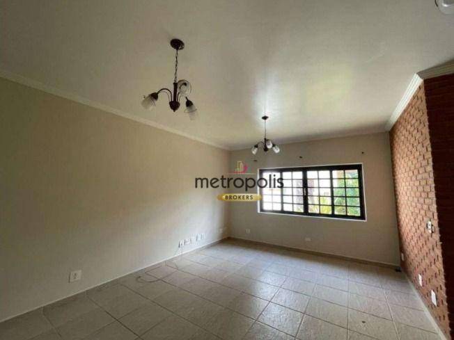 Casa à venda com 3 quartos, 185m² - Foto 1