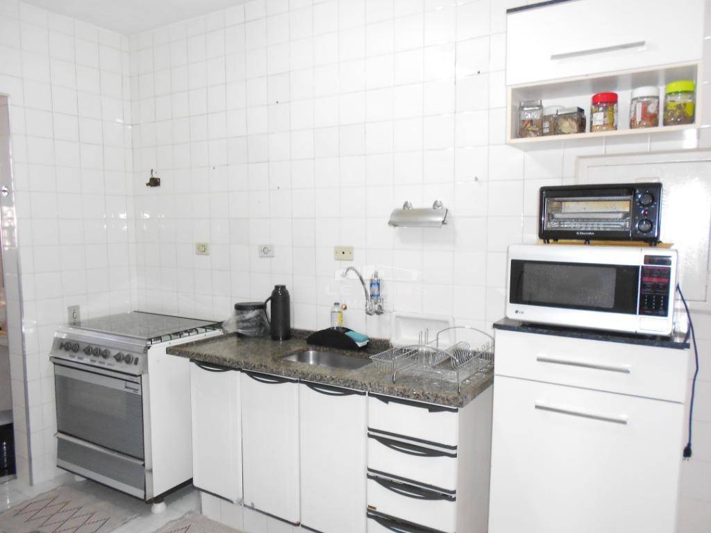 Apartamento à venda com 3 quartos, 95m² - Foto 2