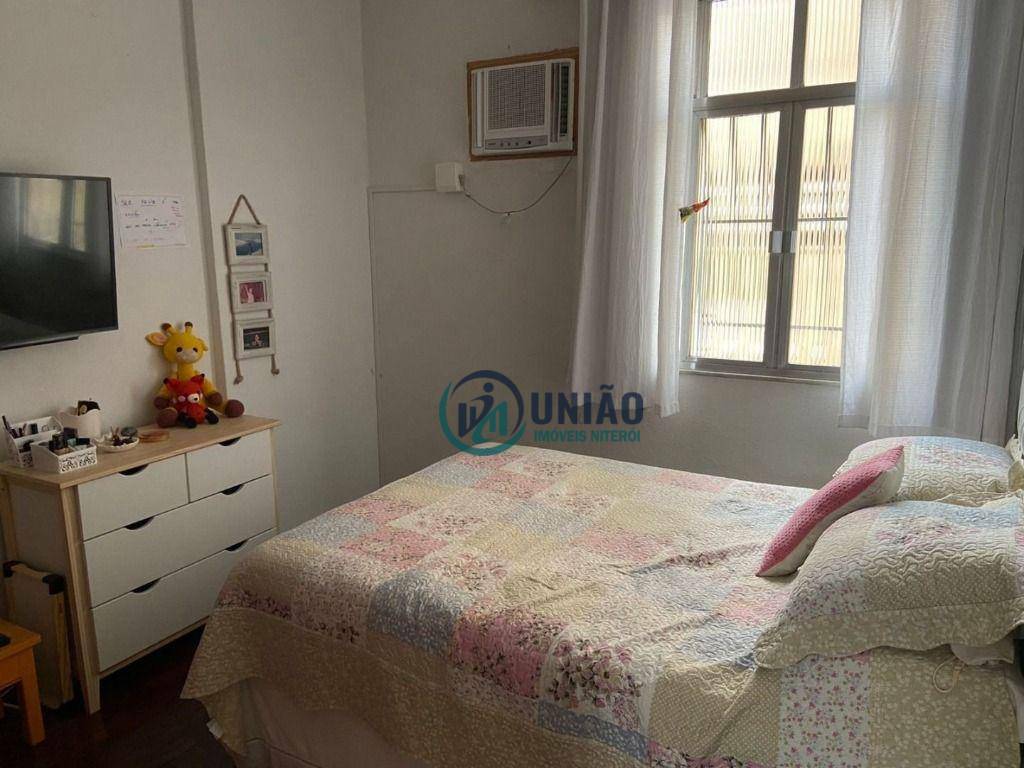 Apartamento à venda com 3 quartos, 75m² - Foto 9