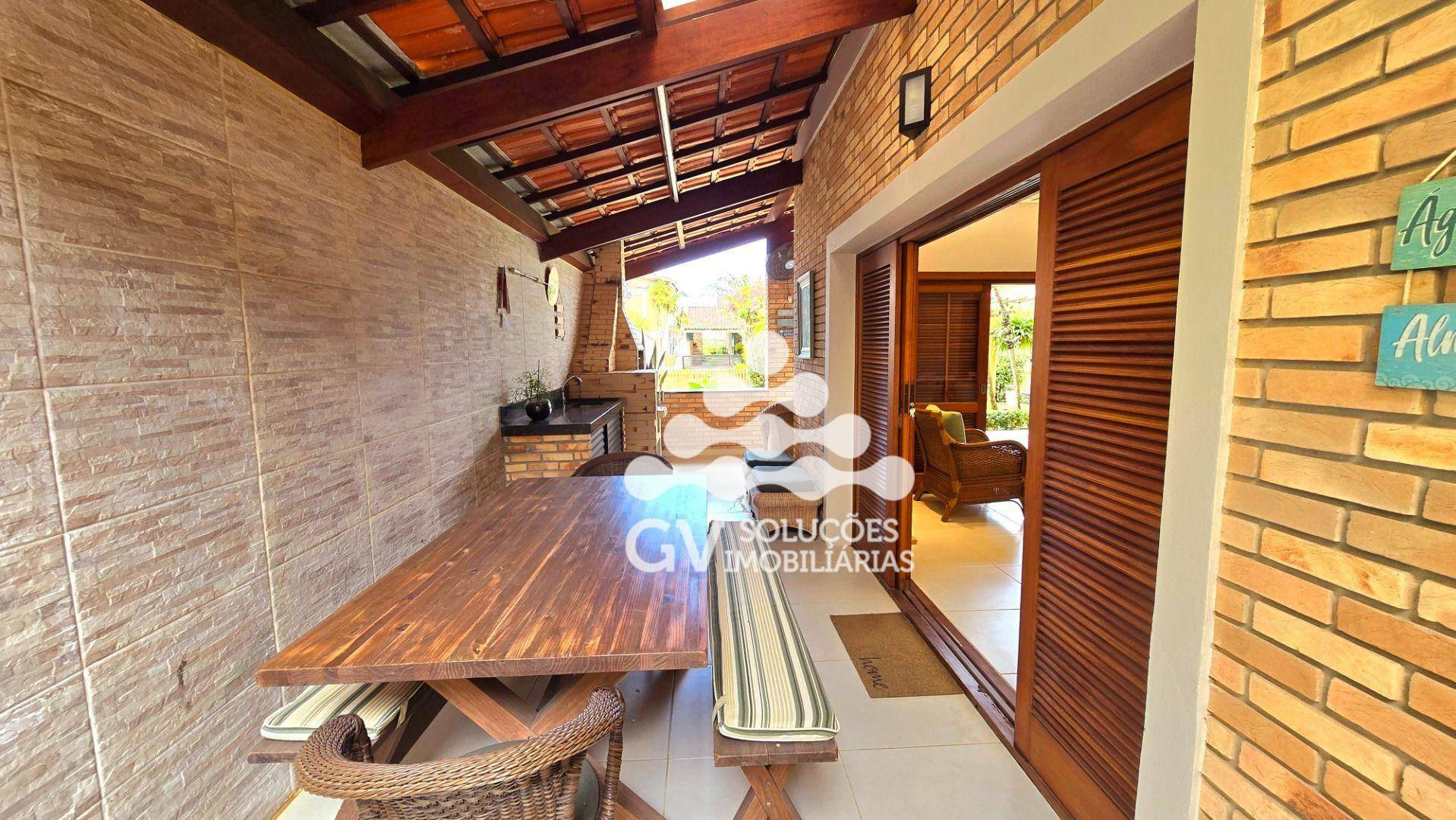 Casa de Condomínio à venda com 5 quartos, 250m² - Foto 3