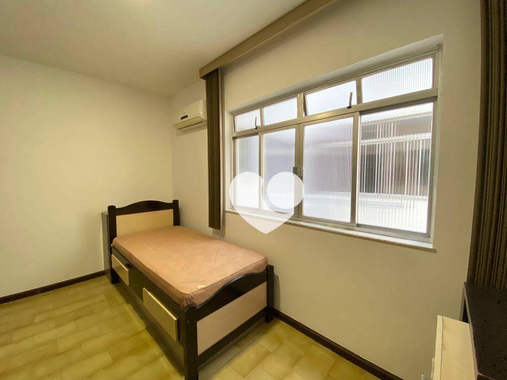 Apartamento à venda com 3 quartos, 150m² - Foto 11