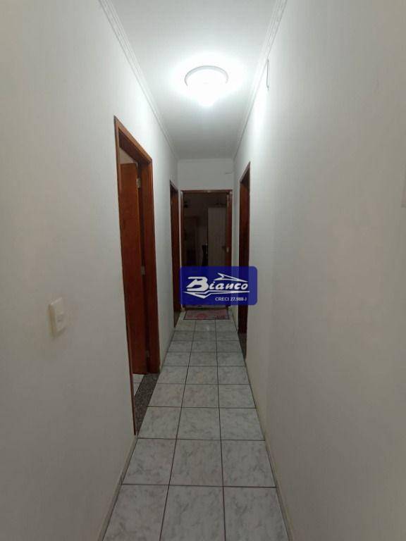 Casa à venda com 3 quartos, 236m² - Foto 20