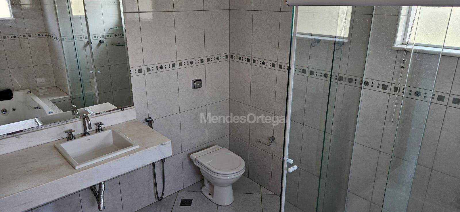 Casa de Condomínio para alugar com 3 quartos, 300m² - Foto 8