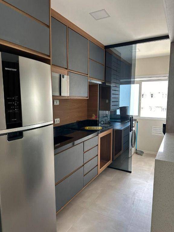 Apartamento à venda com 2 quartos, 63m² - Foto 7