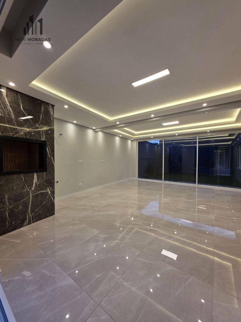 Casa à venda com 3 quartos, 284m² - Foto 3