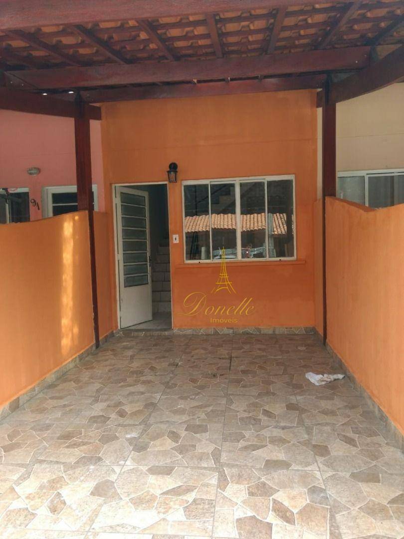 Sobrado à venda com 2 quartos, 59m² - Foto 1