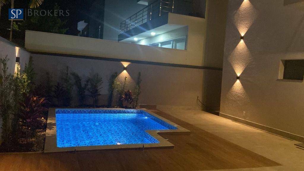 Casa de Condomínio à venda com 4 quartos, 238m² - Foto 2
